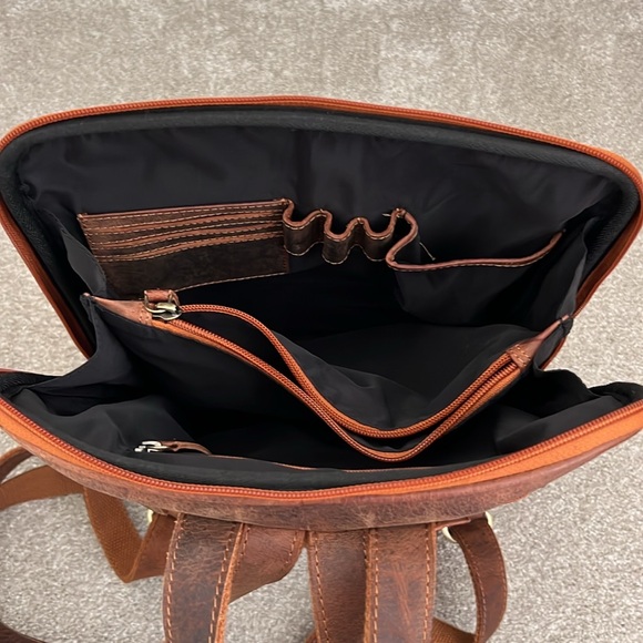 Heirloom Leather Backpack Neuflora - Picture 3 of 5